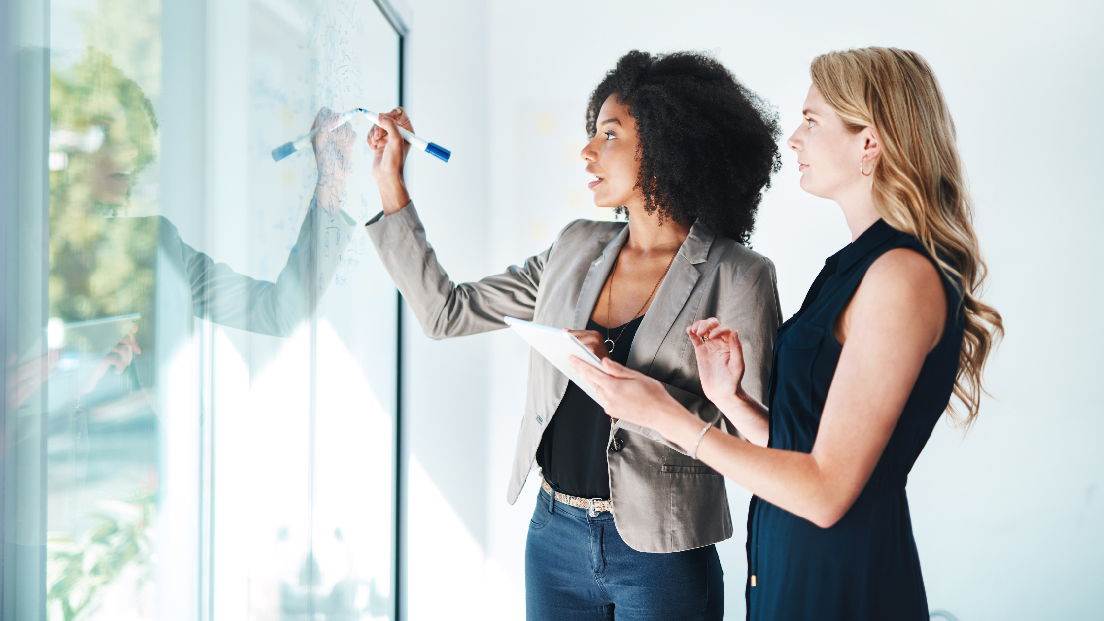 Cómo la Metodología RAÍZ Transforma tu Marca desde la Esencia